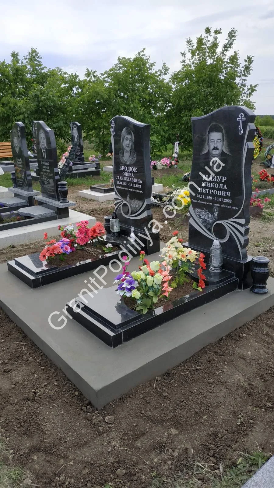 Подвійний пам'ятник з граніту - Кам'янець-Подільський | GranitPodillya